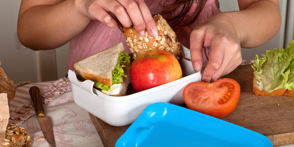 PackingLunch - 4 ways to celebrate national nutrition month